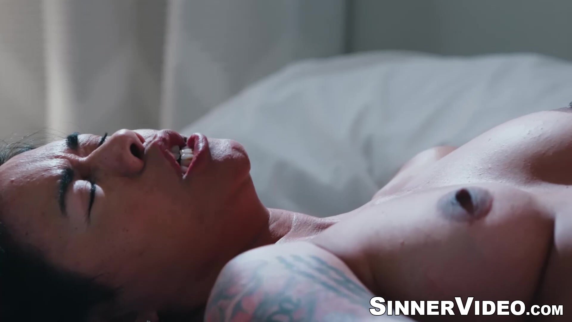 Asian Dana Vespoli offered his pussy to get licked and drilled by mature Mark Wood