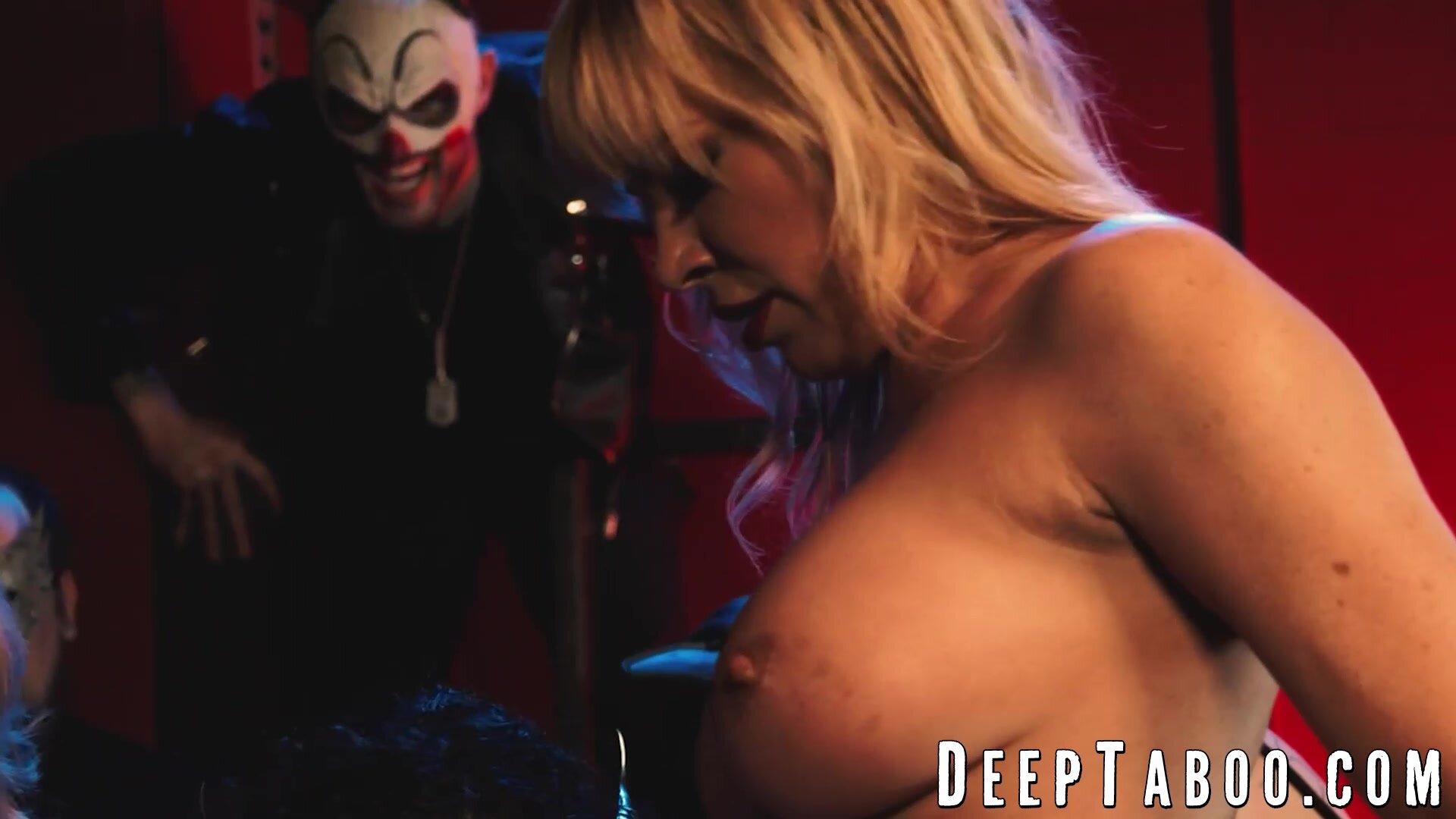 Fantasy Content porn video – Seductive Maya Kendrick double penetrated by a strap on and a hard shaft