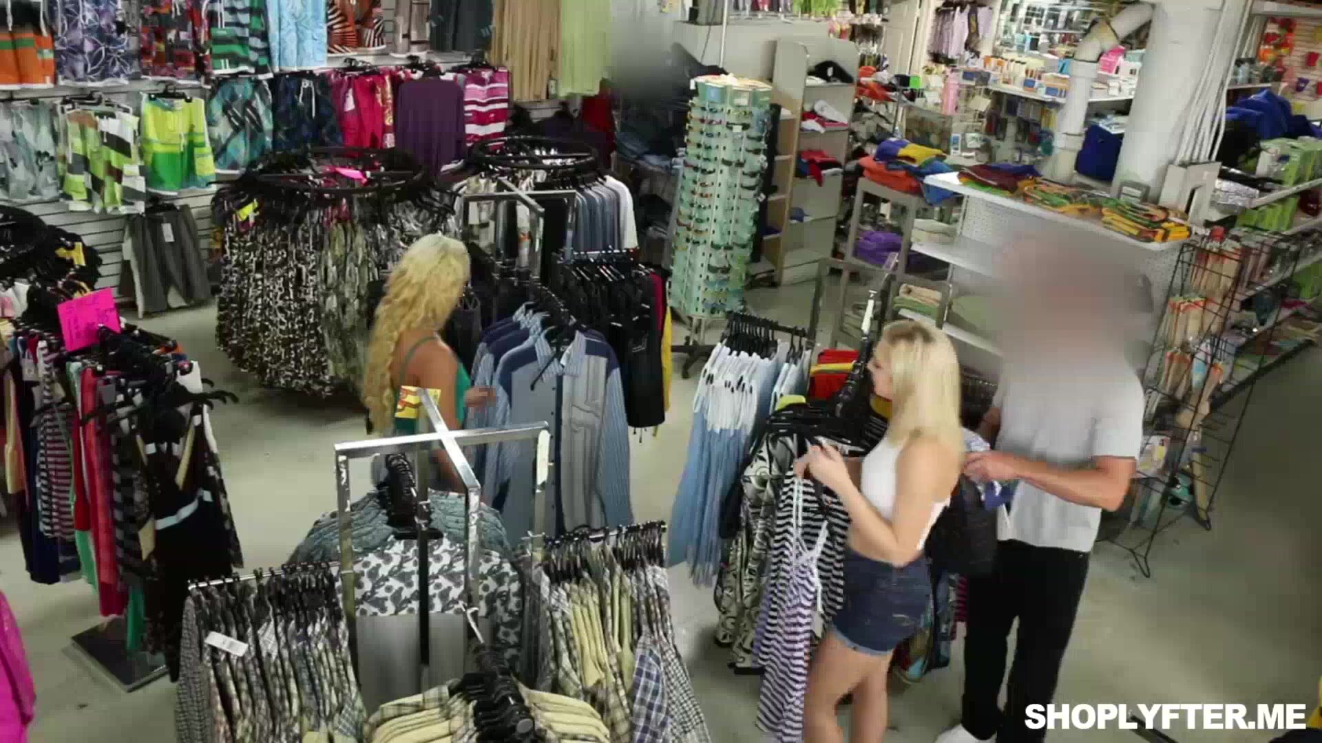Sofie Reyez porn video – Shoplifter Sofie Reyez getting horny as she sucks officer Mclanes dick