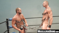 MuscleJockBound.com - Colin Steele and Jessie Balboa ready for training