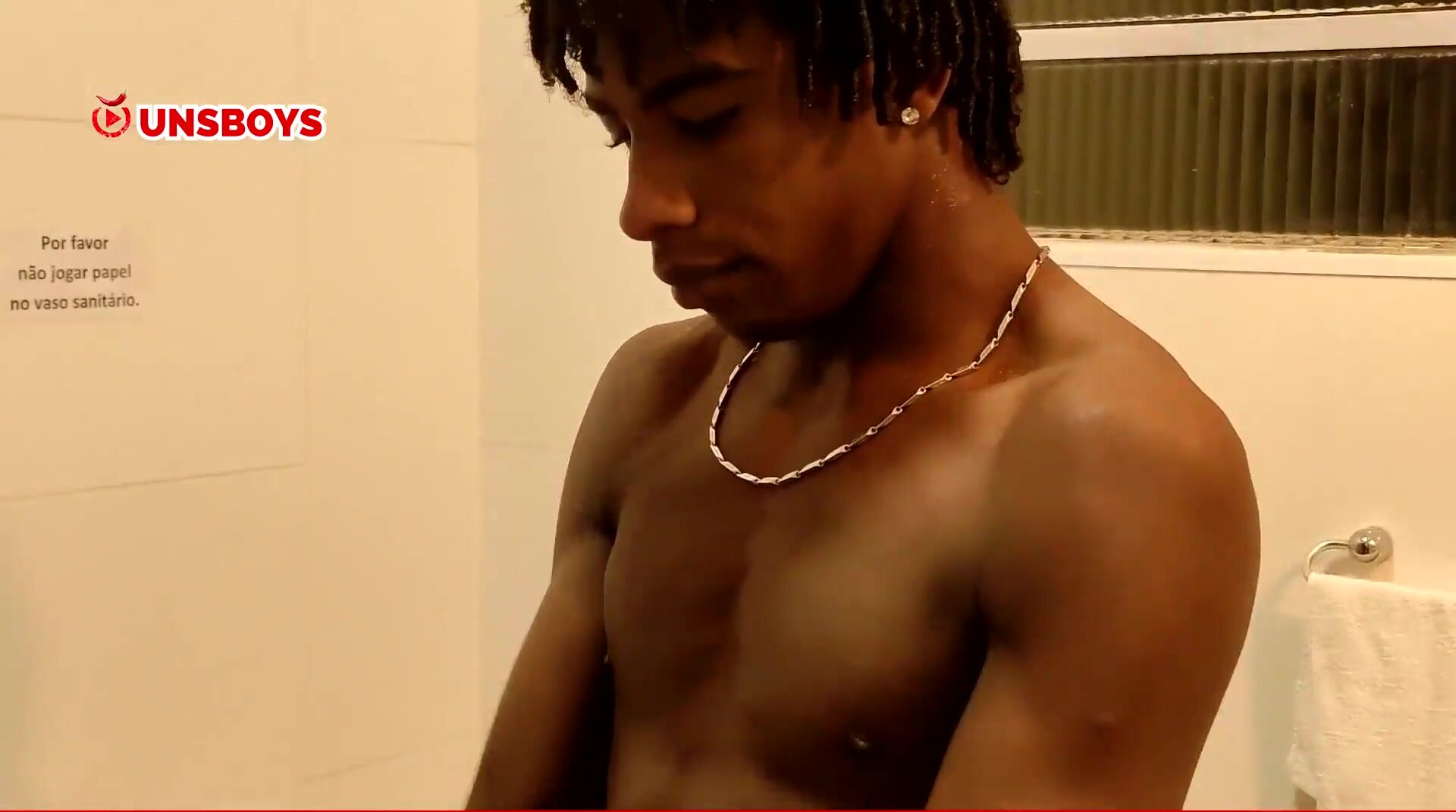 Fag porn video – Amateur stud fucks and takes it from behind in sissy home