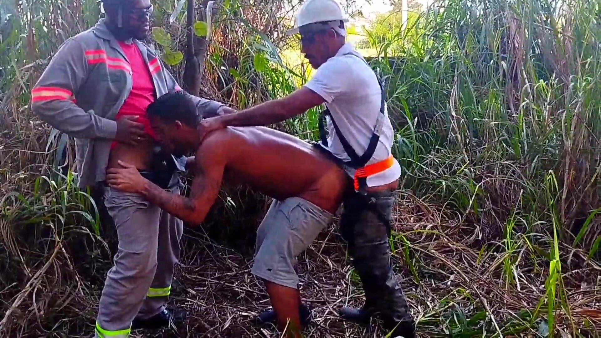Homo porn video – trabalhadores casado sempre passa no parque pra meter c