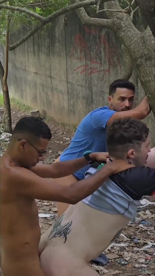 Fag porn video – PEGUEI NO FLAGRA O TORCEDOR FUDENDO O CU DO GAROTO GAY