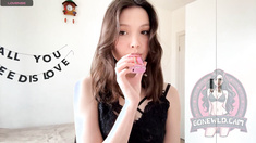 BunsLoveLad Teases in Lingerie: All You Need Is Love
